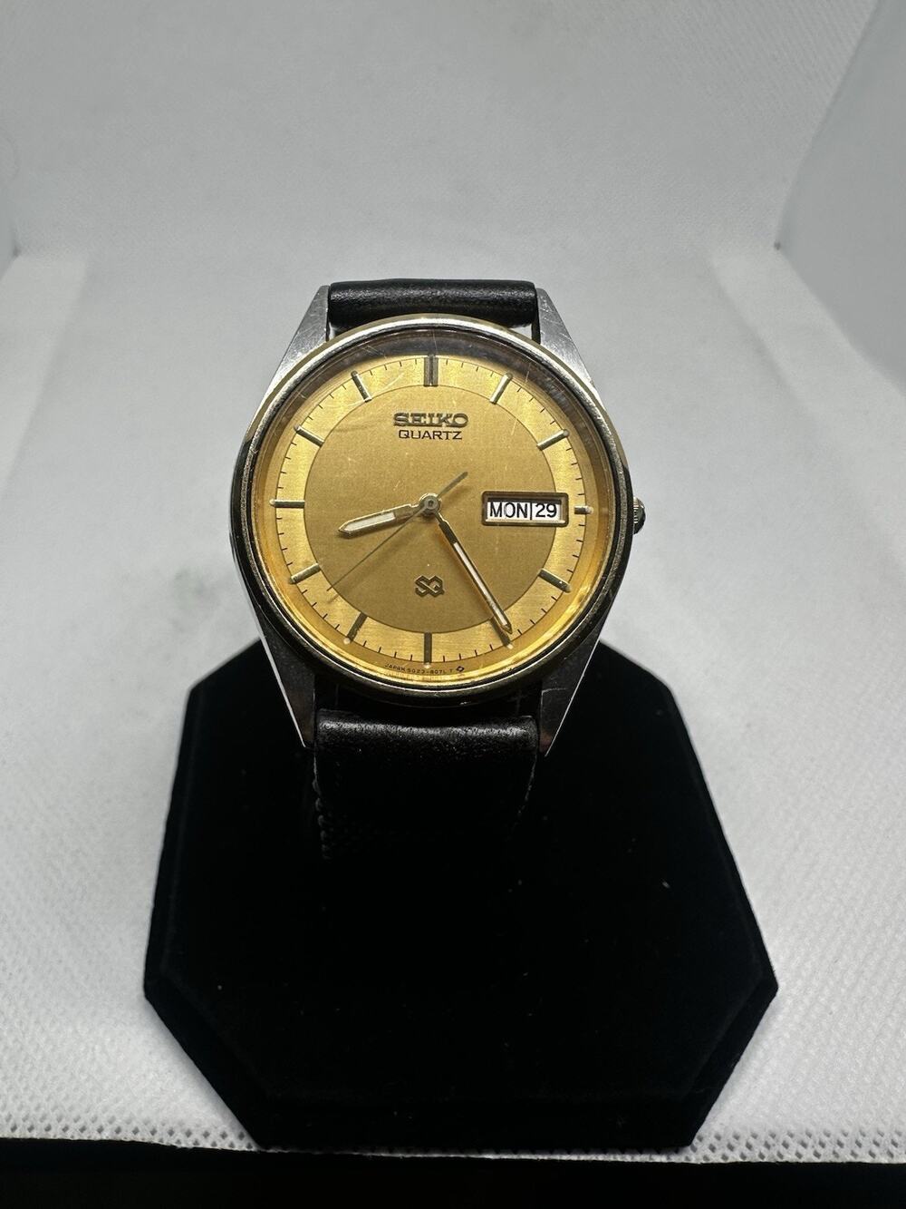 Seiko SQ 5Y23-7079 5Y23-7218 Watch Gold Tone Dress Black Band Quartz New Battery